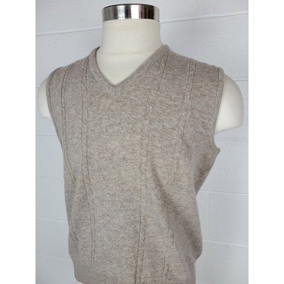 Vintage Winona Knits Lambs Wool Light Brown Cable Knit Sweater Vest USA XL - Picture 2 of 7